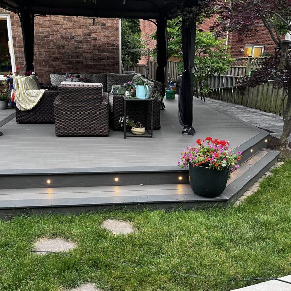 Decks (1)